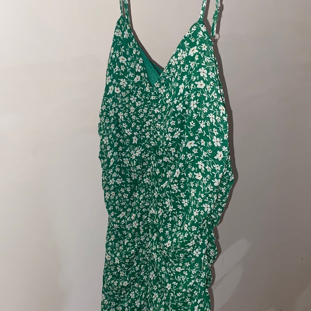 Lulu’s green floral bodycon dress